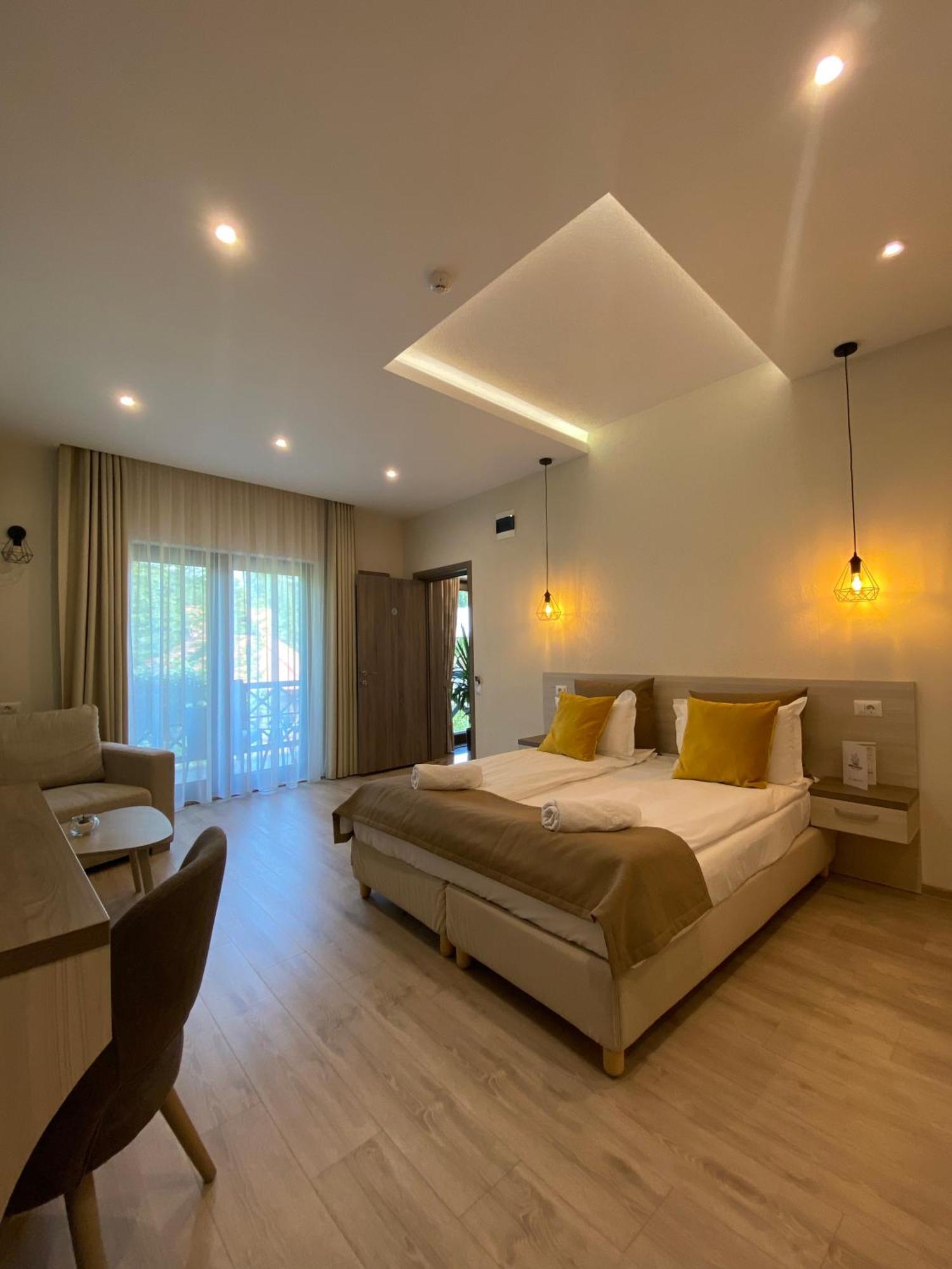 Amethyst Bed & Breakfast Sovata Ngoại thất bức ảnh
