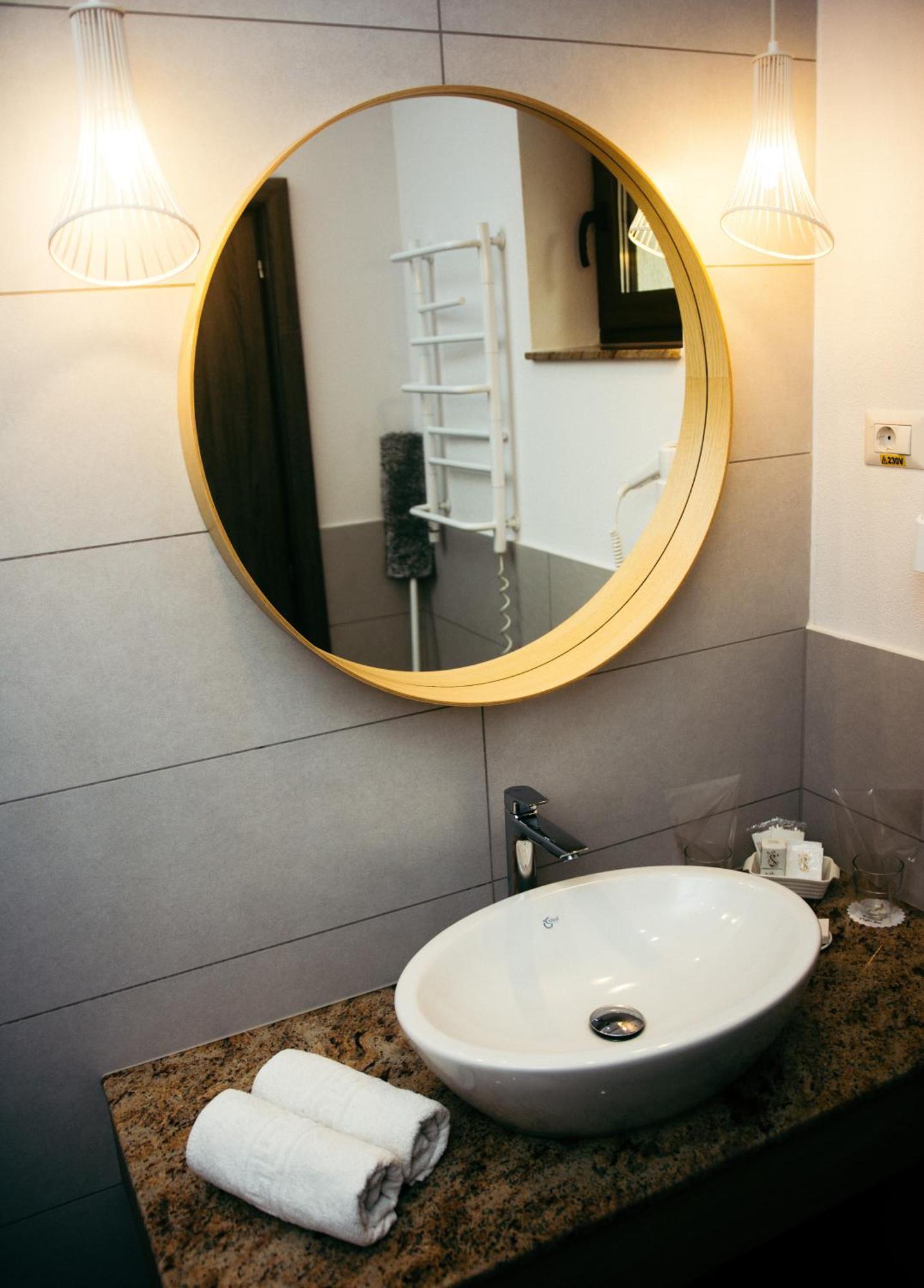 Amethyst Bed & Breakfast Sovata Ngoại thất bức ảnh